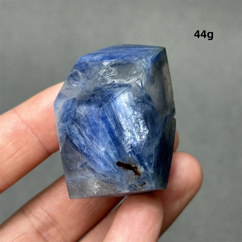 Natural Crystal Blue Kyanite P - огляд і ціна Renewable Energy Infrastructure